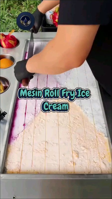 Mesin roll fry ice cream #mesinrollfryicecream #icecreamrolls #icecreammaker #SpillRacunShopee #SpillBawaBerkah #ViralDiShopeeVideo #ideusaha #jajanan