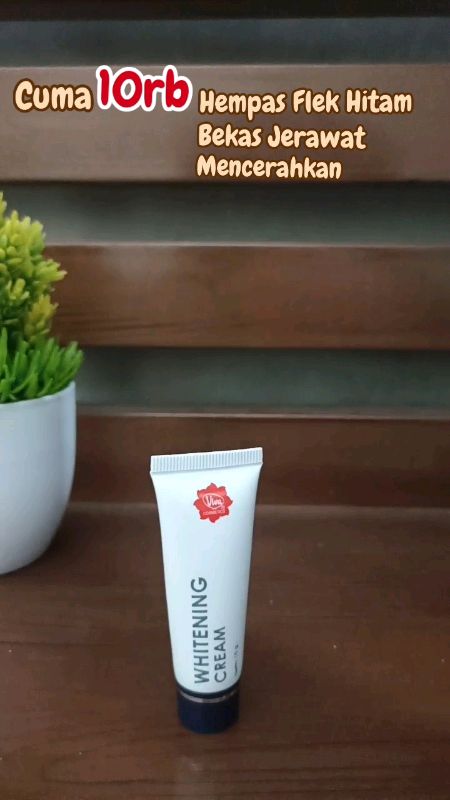 budget minim bisa hempas flek hitam dan bekas jerawat 😍#viva #whiteningcreamviva    #RacunShopee #SpillRacunShopee #ViralDiShopeeVideo