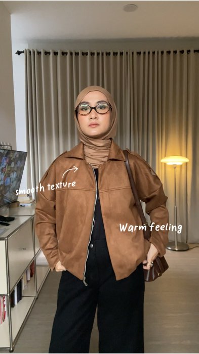 Autumn szn is coming 🤎🧸🍂 #jaketsuede #jaketwanita #jaketcoklat #brownoutfit #koreanstyle #autumn #jacketwanita #ShopeeFashionHaul #shopeevideo