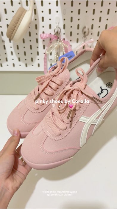 corolla emang gaada abizzz nya keluarin sepatu gemaysss😖🫶🏻 #corolla #pinkyshoes #sepatuwanita #sepatumurah