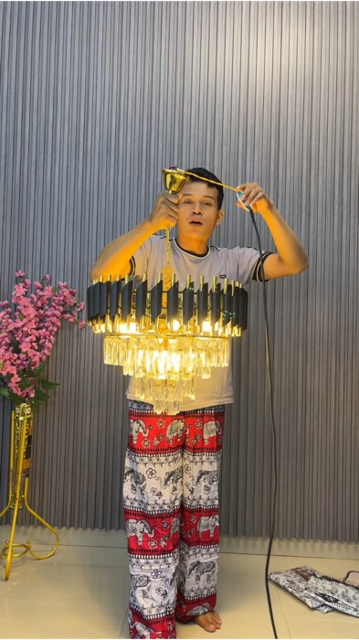 Lampu hias kristal mewah