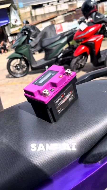 solusi motor susah distarter coba aki ini #akimotor #RacunShopee #ShopeeCOD #ViralDiShopeeVideo #ShopeeReview #fyp