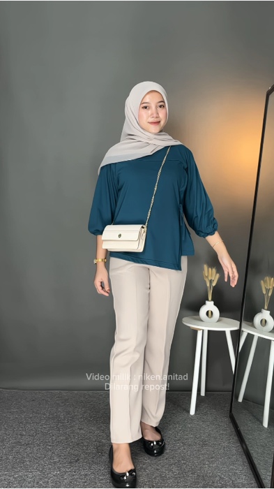 Rekomendasi atasan wanita simple #atasanwanita #ShopeeLook #OOTDFashionShopee #ShopeeFashionHaul #GratisOngkirRPO