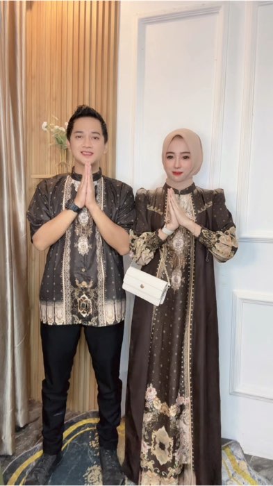 #fyp #ViralDiShopeeVideo #OOTDFashionShopee #RacunShopee #ShopeeFashionHaul #couplelebaran