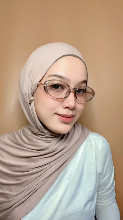 #RacunShopee #ootdhijabstyle #kacamatabaca #kacamataphotocromic #kacamatamurah