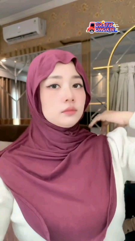 Hijab instan Bergo Meleyot #ViralDiShopeeVideo #RacunShopee #GratisOngkirRP0 #TermurahDiShopee