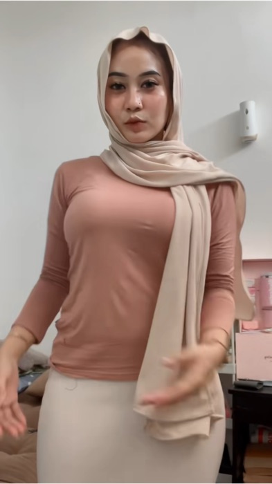 #GratisOngkirRP0 #SpillRacunShopee #ViralDiShopeeVideo #ShopeeFasionHaul #berandashopee #OOTDFashionShopee #1111brandsfestival