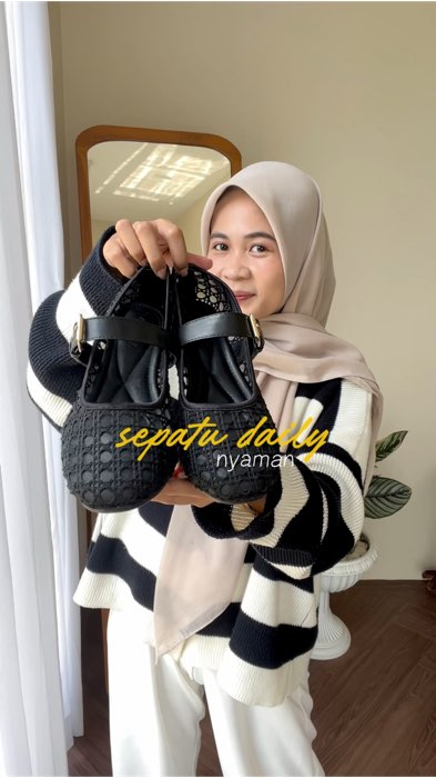 #sepatu #sepatuwanita #sepatuhitam #masukberanda #fyp