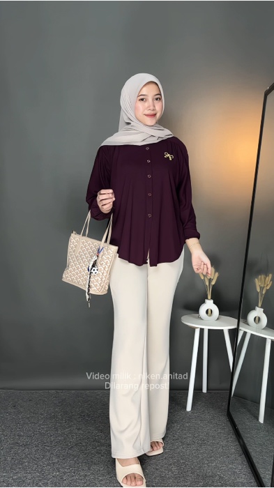 Rekomendasi atasan wanita simple #ShopeeLook #OOTDFashionShopee #ShopeeFashionHaul #GratisOngkirRPO #atasanwanita #kemeja