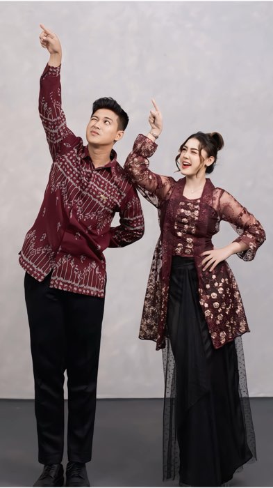 #kebaya #kebayamodern #bajucouple #kebayawisuda#kebayakondangan #kebayalamaran