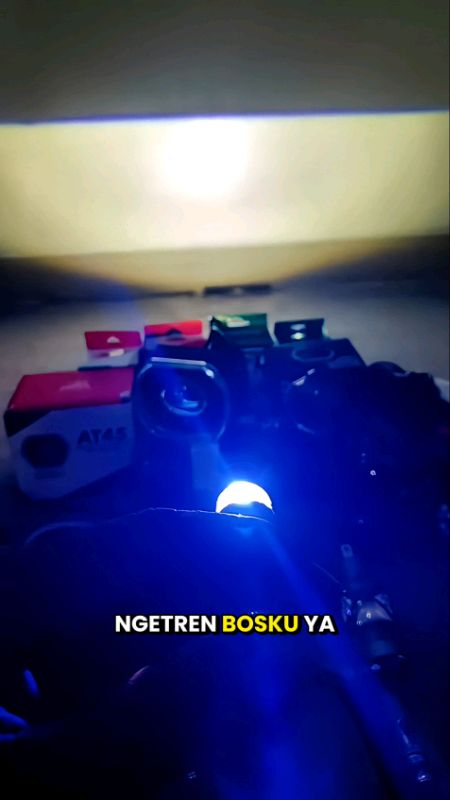 lampu led laser BSM soket H6 bisa untuk semua motor bebek dan matic #ledlaser #lampuled #lampuh6 #lampuledh6 #RacunShopee #ShopeeCOD #Diskon50Persen