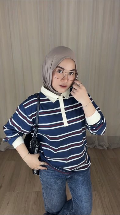 #plumfit #rugbyshirt #rugby #stripeshirt #polostripesoutfit #longsleeve #longsleeveshirt #outfitideas #ootd #outfithijab #fashion #atasanwanita