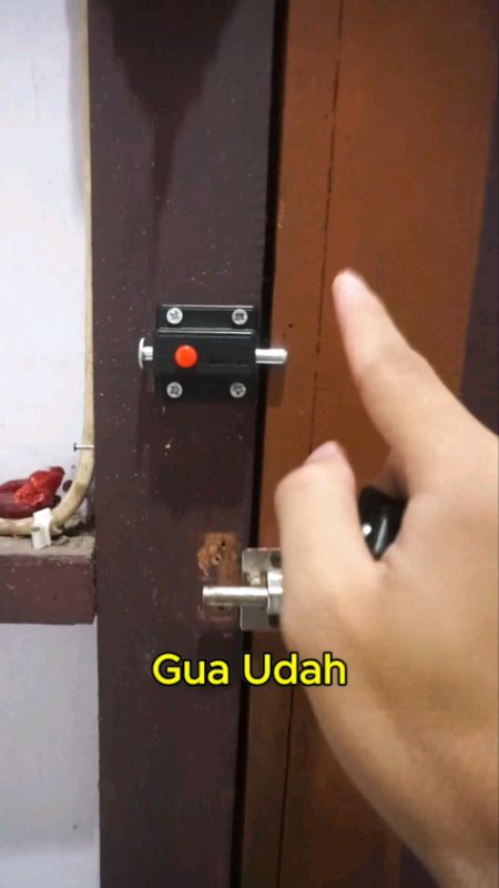 Grendel Tekan Otomatis Grendel Pintu #grendeltekan #grendelpencet #grendelpintu #GratisOngkirRP0 #ViralDiShopeeVideo #ShopeeCOD #SpillBawaBerkah