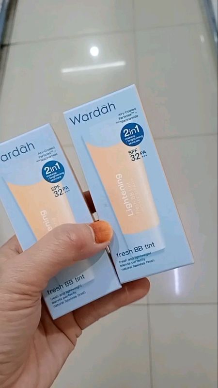#wardahlightening #wardahfreshbbtint #wardah #GratisOngkirRP0 #ShopeeLook #Cashback40Persen #SpillRacunShopee