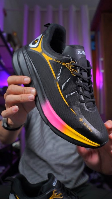 Sepatu running ringan, empuk dengan desain kece. #sepaturunning #sepatulari #sepaturunningmurah #sepatujoging #promosepatu