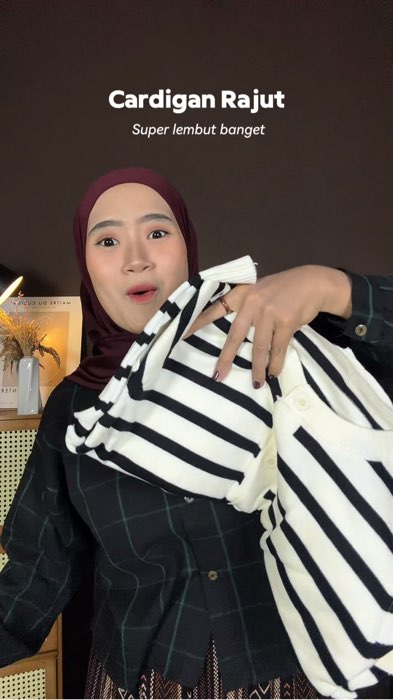 Bagus poll😍🤩#DiskonRacunShopee #Diskon50Persen #OOTDFashionShopee #murahbanget #cardigan #cardiganrajut #kardiganwanita
