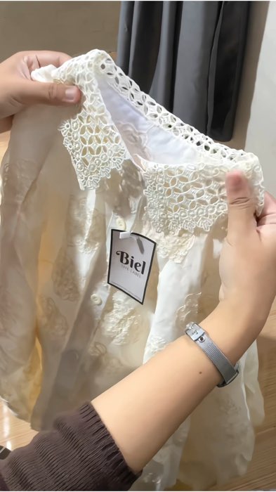 Blouse cantik yuk samaan 😍 #atasanblouse #blouse #ShopeeCOD #ShopeeFashionHaul #SpillBawaBerkah #GakNyeselBeliIn #RacunShopee #ShopeeMixnMatch