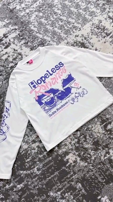 Tshirt Hopeless Romance #RacunShopee #DiskonShopeeVideo #GratisOngkirRp0 #PromoNonStop #ShopeeCOD #yukdiorder🤗😍😉