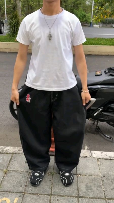 baggy denim pants kalcer asli🤩🔥 #baggypants #SpillBawaBerkah #SpillRacunShopee #shopeevideo #ShopeeLook #ViralDiShopeeVideo