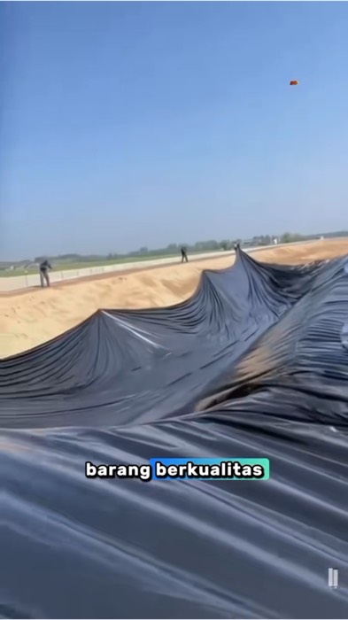 ￼1 Roll Plastik HDPE Geomembrane Tebal 300 Micron Lebar 5 Meter - Panjang 50 dan 100 Meter#RacunShopeeCheck #ShopeeLook #racunshopeemurah #racunshope