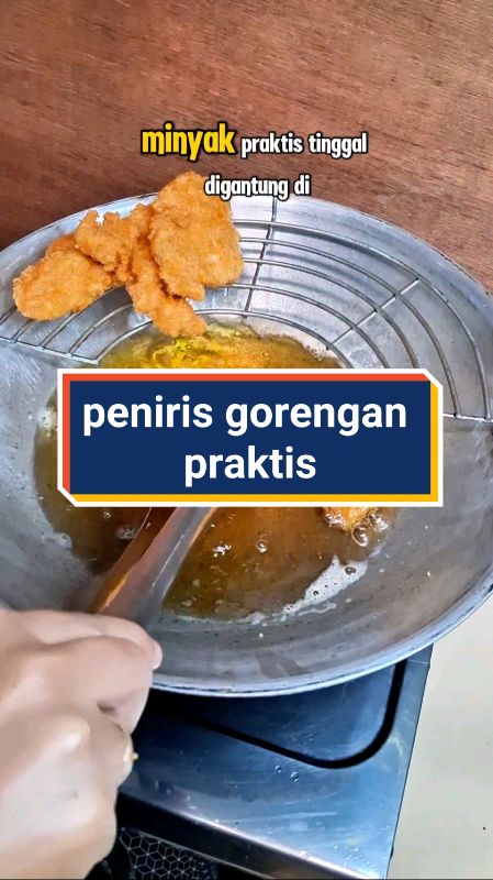 peniris gorengan praktis. #penirisgorengan #penirisminyak  #tirisangorengan  #alatdapurunik #RacunShopee #ViralDiShopeeVideo