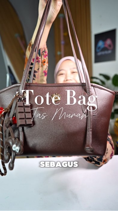 Totebag murah berkualitas, kelihatan mahal padahal murah banget, mana muat banyak lagi #totebag #tasmurah #totebagaesthetic