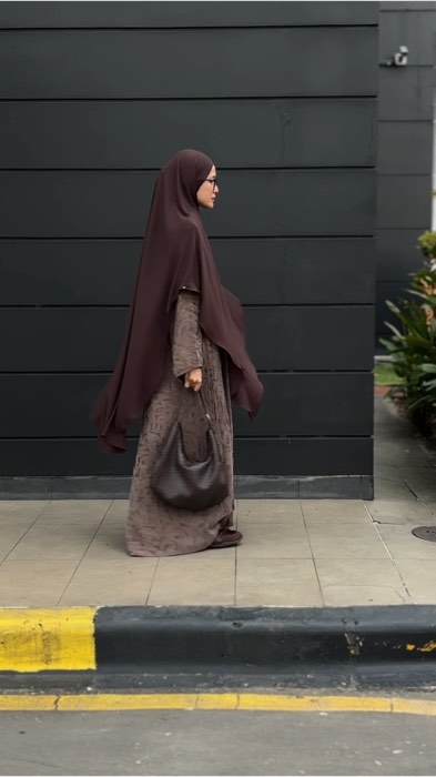 #yarka #khimarbandana #khiban #mahen #abaya #nehhat #outfitumroh #khimarsyari