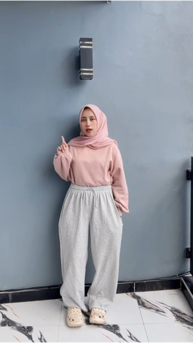 Baggypants 💫 #sweatpants #loosepants #baggypants #pants #celana #celanamurah #celanaunisex #shoppe #shoppeevideo #ViralDiShopeeVideo #tasikmalaya