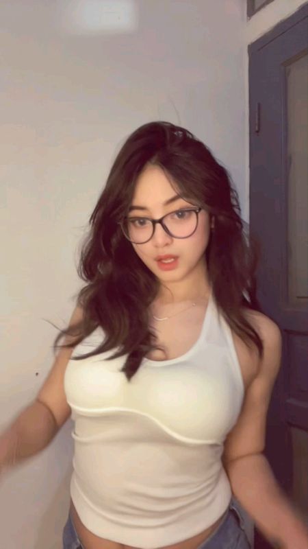 suka sama top leher gini #tanktophalter #tanktop #tanktopmurah #SpillBawaBerkah