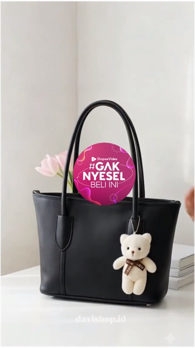 #SpillBawaBerkah Totebag Kekinian Dengan Aksesoris Lucu #GakNyeselBeliIni #BadaiTapiBudget #ShopeeCOD #RacunShopee #taswanita #totebagwanita