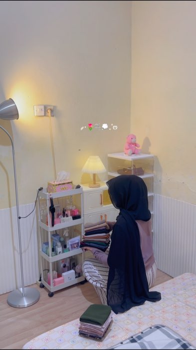 kalian tim hijab digantung atau dilipet? #daily #room #kamaraesthetic #RacunShopee #SpillRacunShopee #ViralDiShopeeVideo