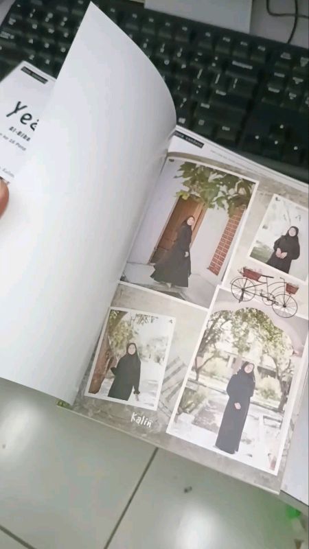cetak yearbook photobook custom harga murah #photobook #photobookmurah #photobookcustom #yearbook