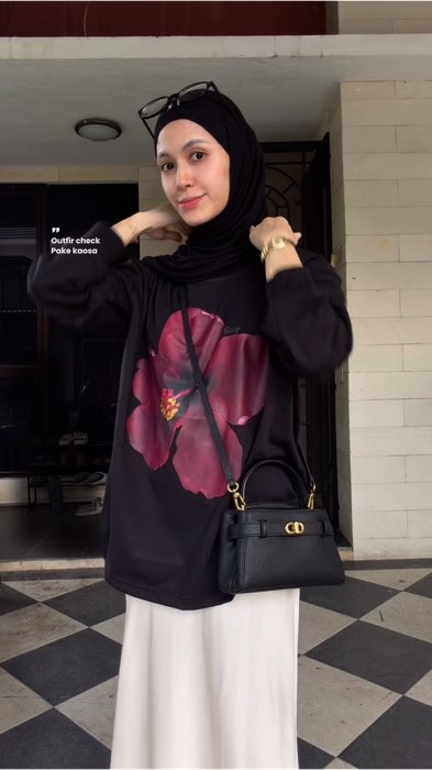 Kaos + rok satin 🖤
