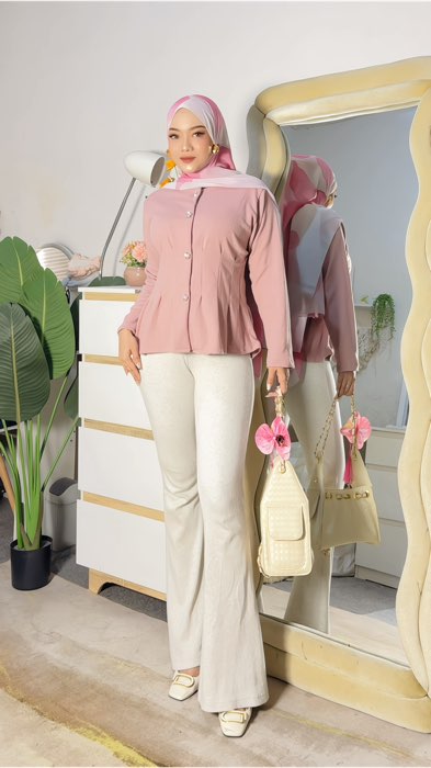Ootd pake Blouse cantik #shopeevideo #shopee #SpillRacunShopee #ShopeeLook #videoshopee #RacunShopee #OOTDFashionShopee