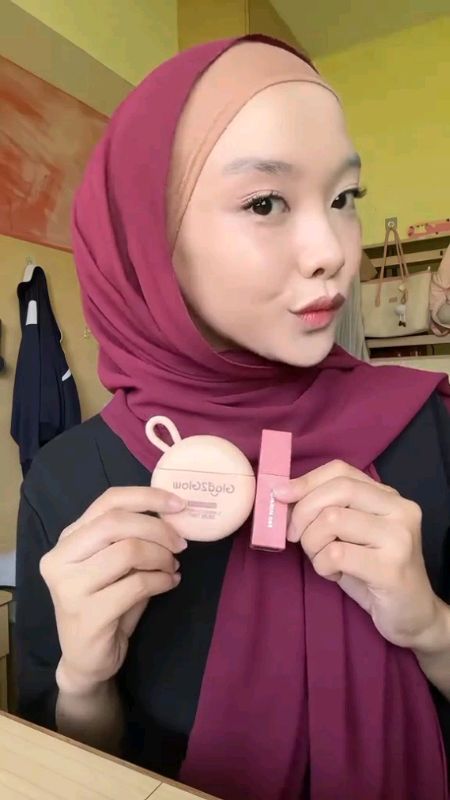 langsung CO girls murah bgt free ongkir pula. #glad2glow #RacunShopeeCantik #fyp #RP0GratisOngkir #skintint