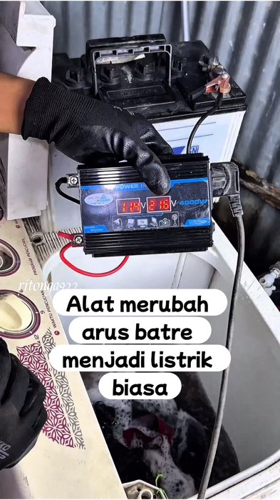 Alat merubah arus batre menjadi listrik pln biasa 220volt#RacunShopee #shopeevideo #SpillRacunShopee #ShopeeCOD #inverter #powerinverter