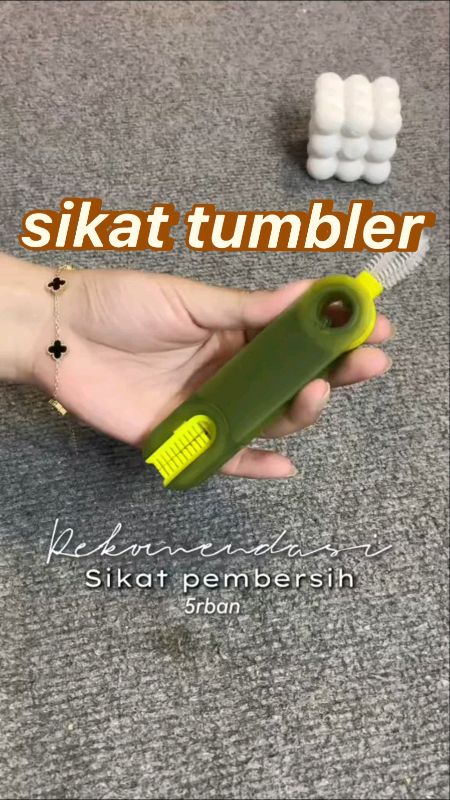 Tumbler bersih total hingga ke dasar! #sikattumbler silikon ini menjangkau sudut tersulit tanpa menggores botol kesayanganmu #sikatbotol #sikattumbler