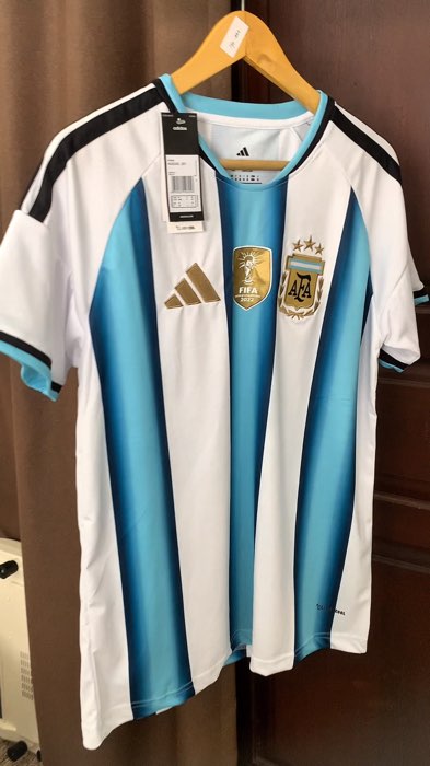 yuk jersey bagusnya #jersey #jerseybola #jerseypremium #jerseyargentina #jerseypialadunia #SpillRacunShopee #shopeevideo #SpillBawaBerkah #ShopeeCOD