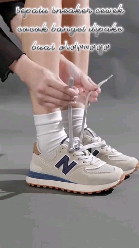 sepatu sneaker wanita cocok banget buat olahraga #sepatuwanita #sepatusneakers #sepatusneakerswanita #sepatuolahragawanita #RacunShopeeCheck