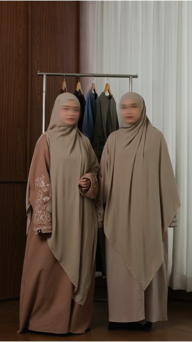 Adiba Abaya Embroidery, abaya dengan detail embroidery yang manis dan siluet yang timeless #abaya #abayasyari #gamis