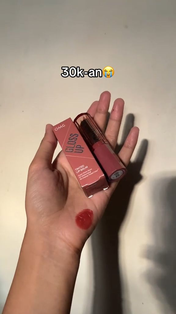 OMG Tinted Lip Balm #omgbeauty #tintedlipbalm #omgtintedlipbalm
