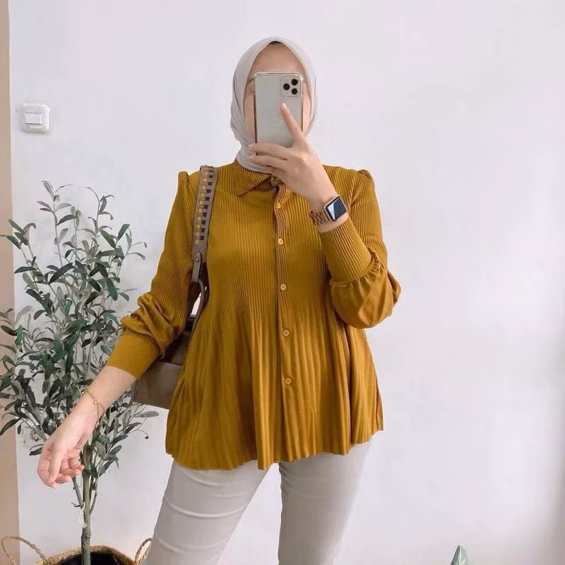 Atasan wanita Terbaru Kemeja Plisket Tisya Blouse Kekinian