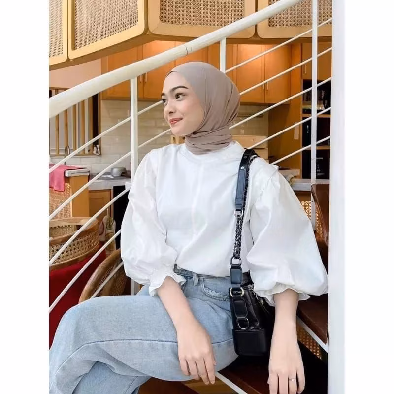 Moni Blouse Katun Poplin Minimalis Retro Gemesh