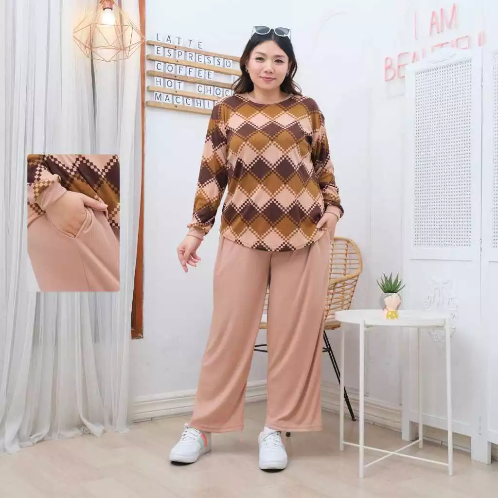 Setelan Jumbo Oval Wanita Atasan Dan Celana Katun knit