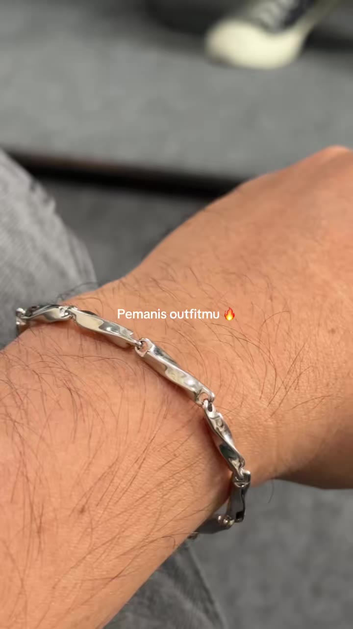 Dijamin cakep 🔥 #accboskuu #aksesoris #fyp #gelang #gelangtitanium