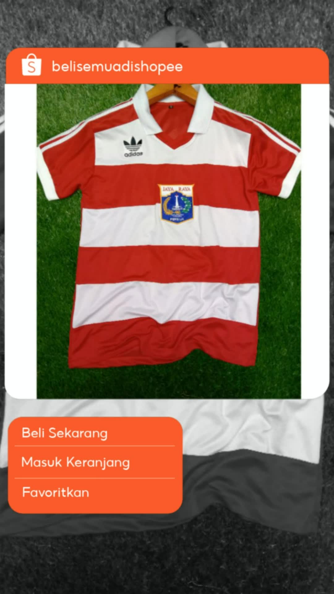jersey sepak bola bergaris merah dan putih