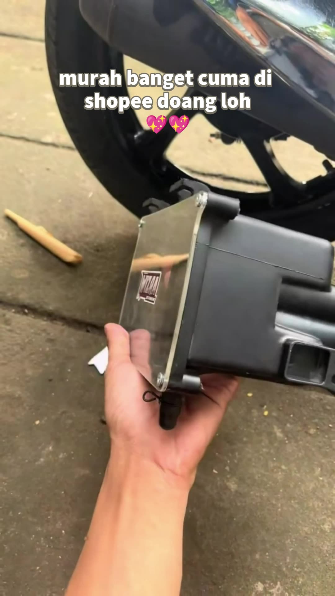 Panas banget nih #beatdeluxe #beatkarbu #miosporty #beat #hondabeat #mio #miomodifikasi #honda #RacunShopee #shopeevideo