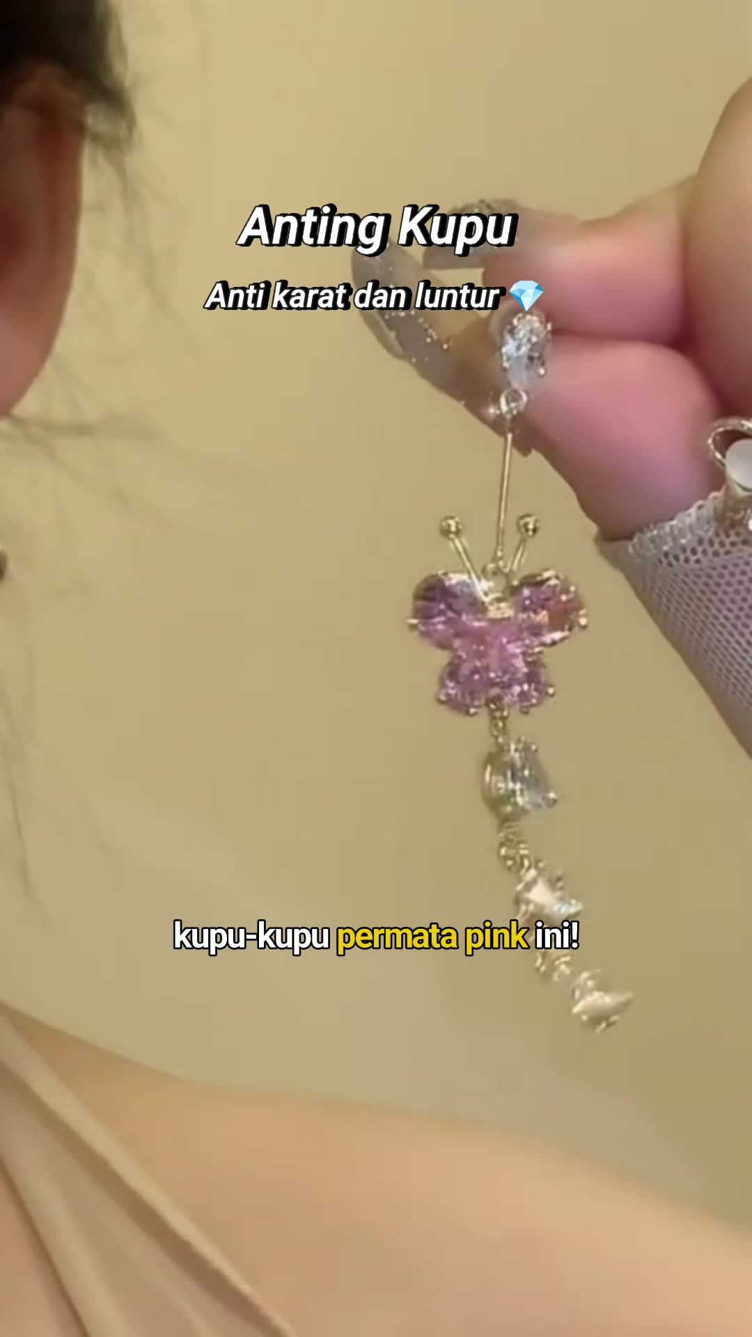 Anting kupu-kupu permata pink anti karat #shopeevideo #ShopeeLook #ShopeeFashionHaul #RacunShopee #ViralDiShopeeVideo #anting #antingwanita